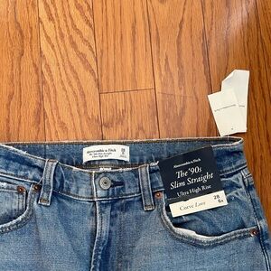 Abercrombie & Fitch 90’s Jeans